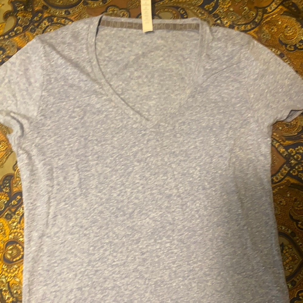 UnderArmour shortsleeved t- shirts size medium
